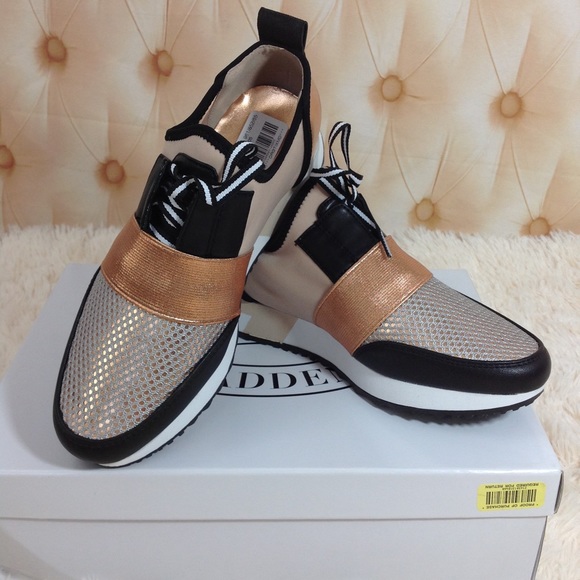 steve madden antics rose gold